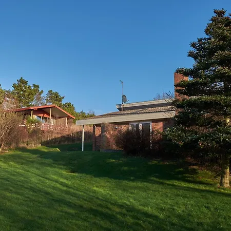 Stunning In Ebeltoft With 3 Bedrooms And Internet Knebel